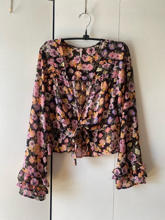 Free People Tops - Flirty n Fun Free People Floral Maybel Blouse Sheer Long Ruffle Sleeves Medium
